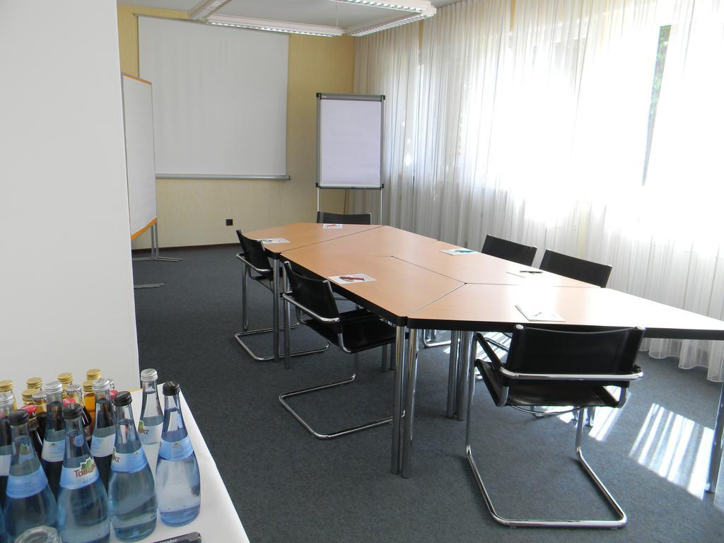 Hotel Landgut Burg Gmbh Weinstadt Exteriér fotografie