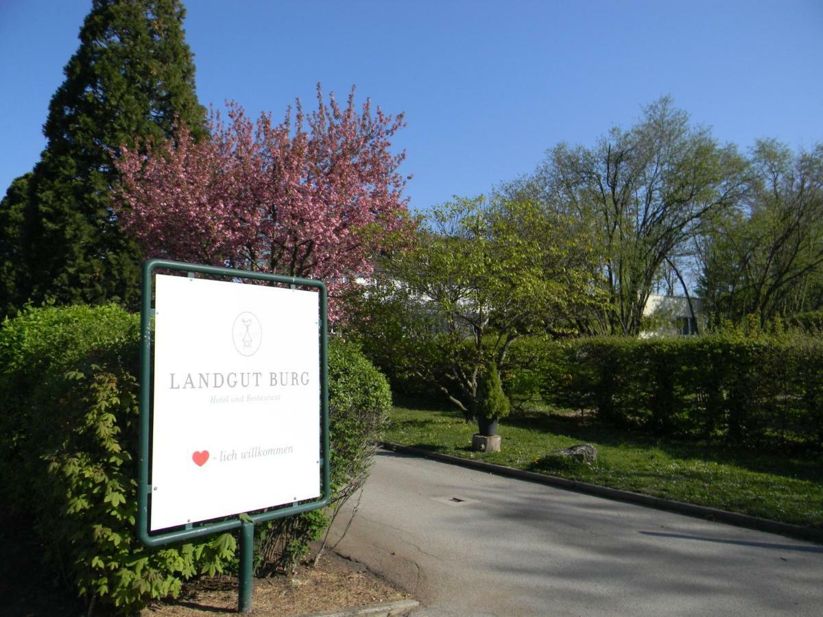 Hotel Landgut Burg Gmbh Weinstadt Exteriér fotografie